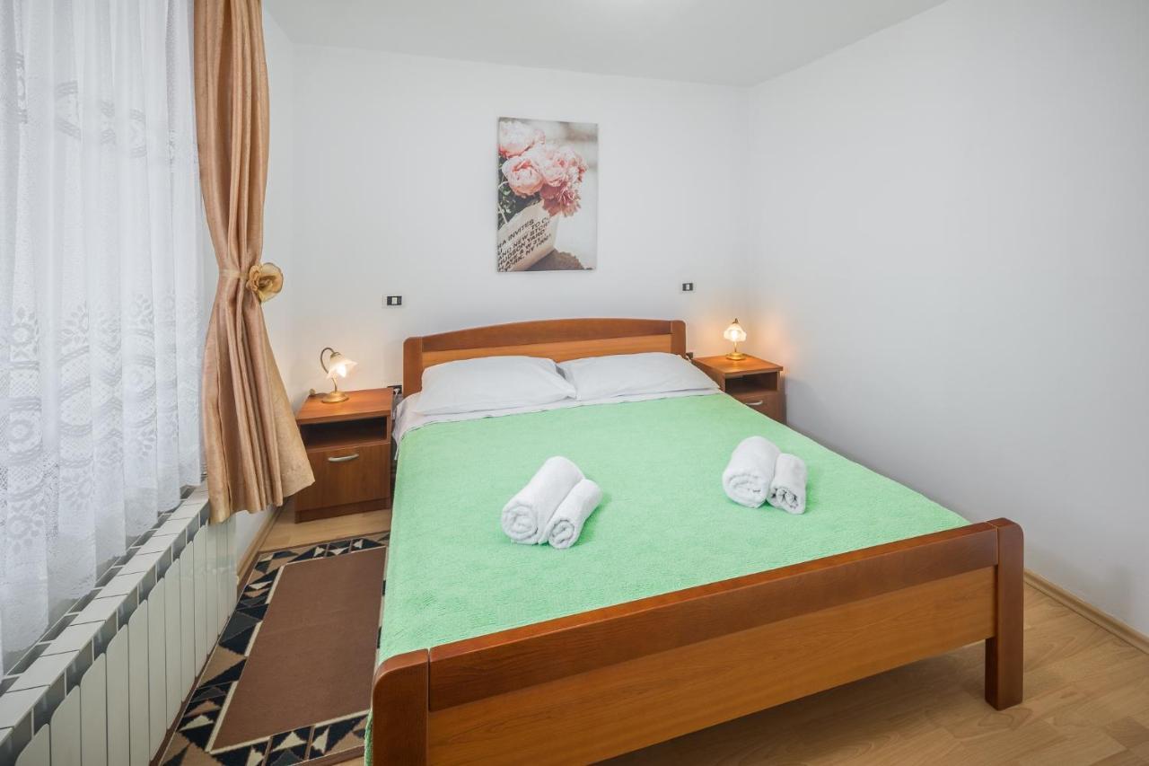Apartments By The Sea Zambratija, Umag - 2557 Exterior photo