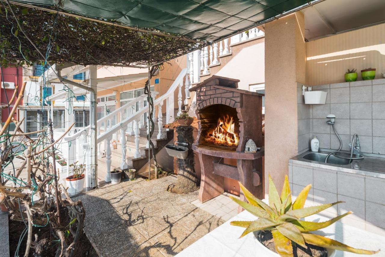 Apartments By The Sea Zambratija, Umag - 2557 Exterior photo